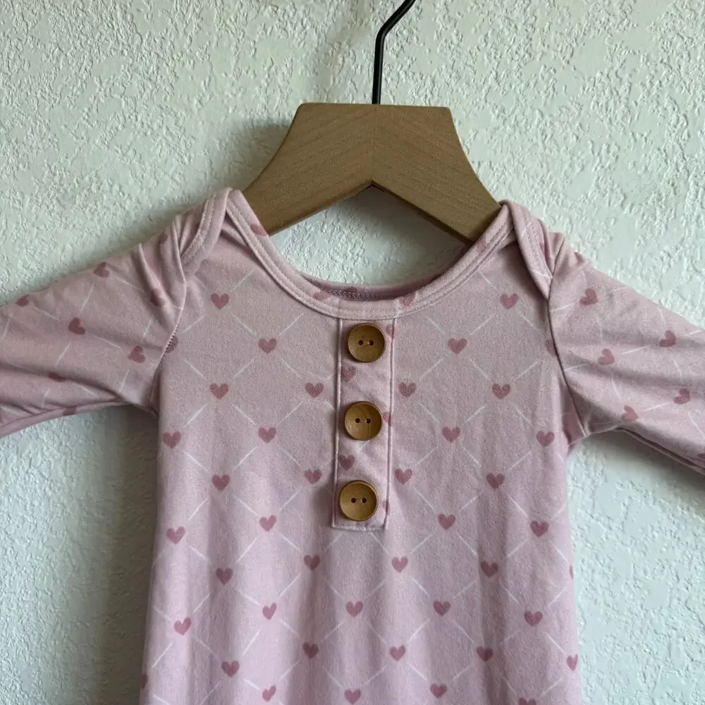 Caden Lane Knotted Gown Swaddle Sleep Sack Tiny Hearts Dusty Pink Size 7-14lbs